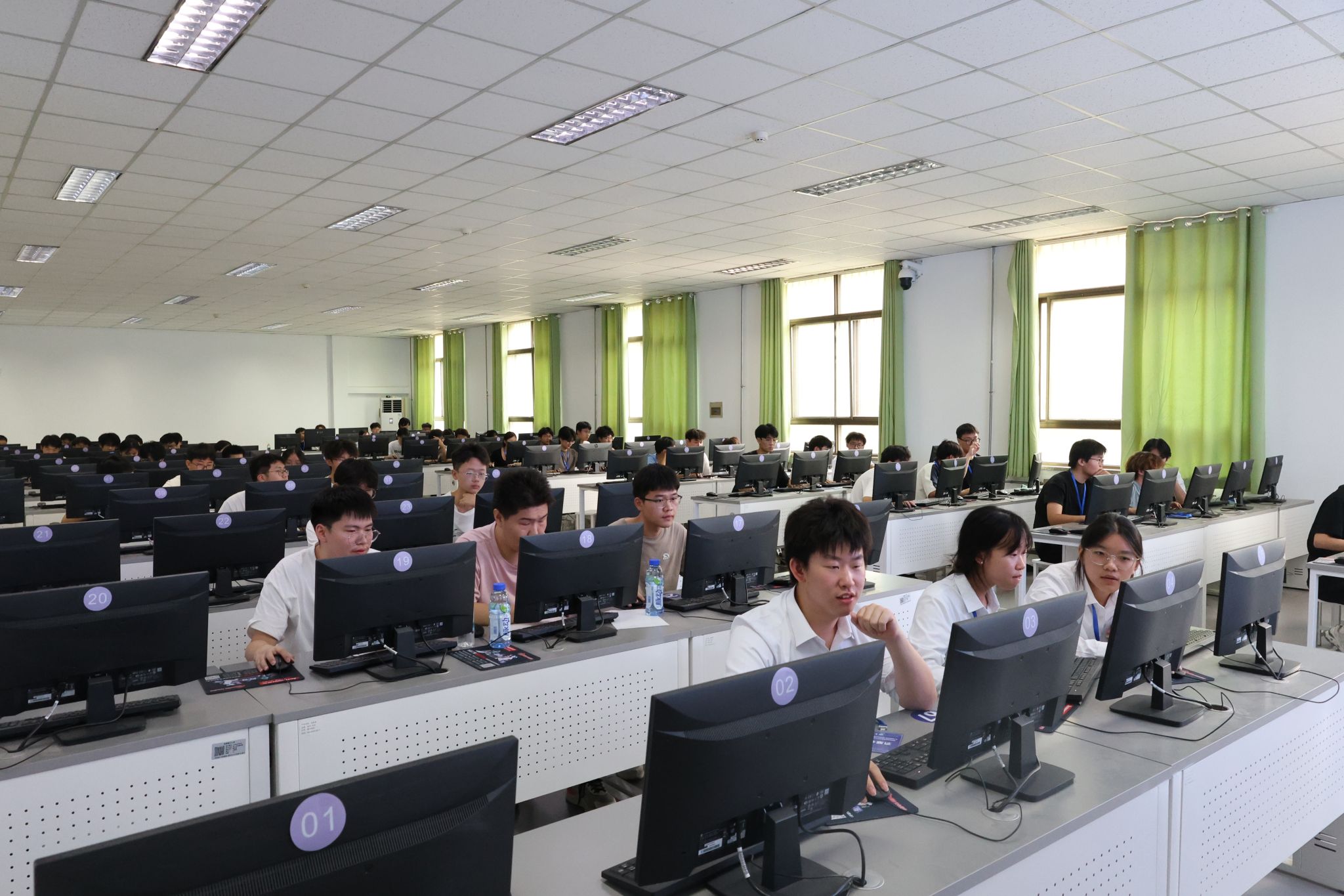 比赛实操现场.jpg